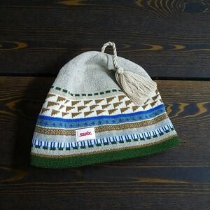 Swix Knit Beanie with Tassel Merino Wool Ski Outdoors Hiking Canada